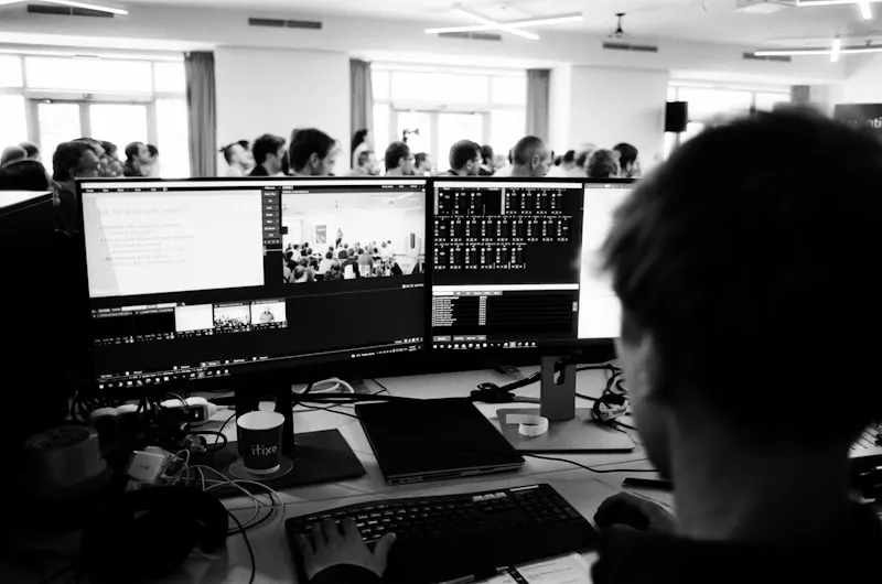 Live streaming - Stream voetbalwedstrijden in HD met KlubPortal Live Broadcasting. Met geautomatiseerde workflows, hoogtepunten en mogelijkheden om inkomsten te genereren voor je club.